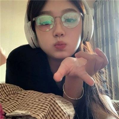 绣间藏春